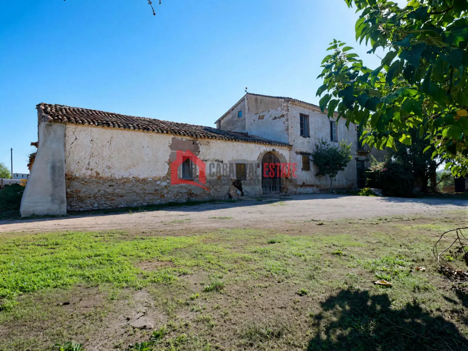 6-bedroom Farmhouse In Cheste (1.600 M²)