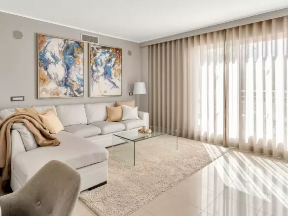 3-bedroom Apartment In Estepona, Spain (90 M²)