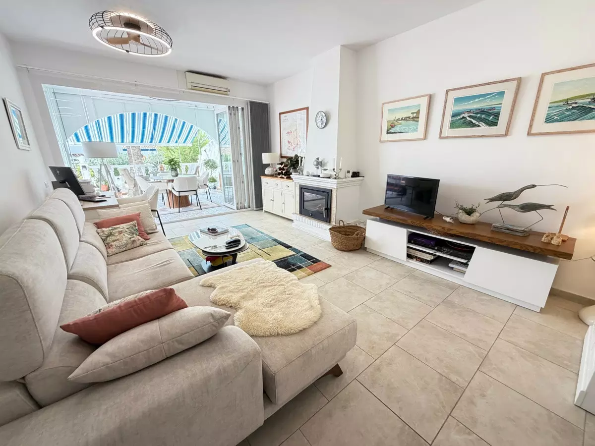 2-bedroom Villa In Orihuela, Spain (107 M²)
