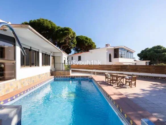 5-bedroom Villa In Torremolinos, Spain (288 M²)