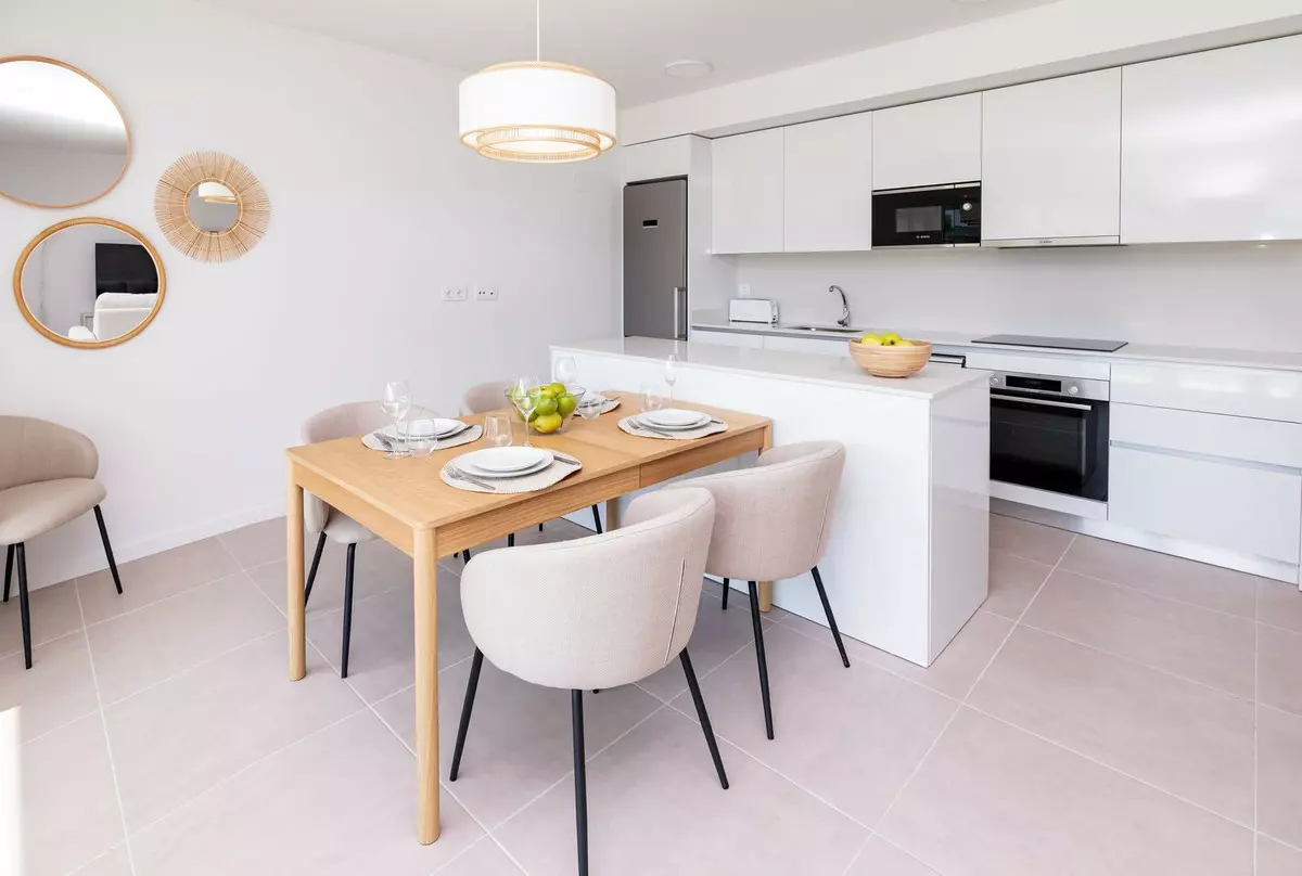 2-bedroom Apartment In Estepona, Spain (97 M²)