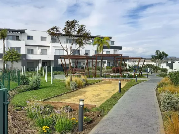 2-bedroom Apartment In Estepona, Spain (110 M²)