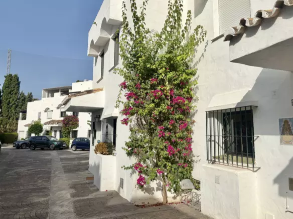 3-bedroom Town House In Marbella, Spain (171 M²)