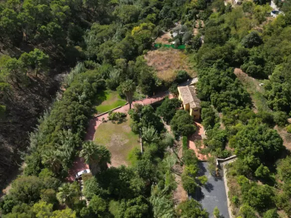 3-bedroom Country House In Ojen, Spain (217 M²)