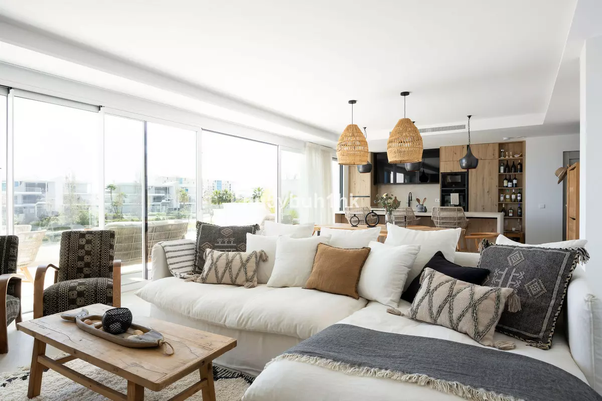 3-bedroom Apartment In Benalmádena, Spain (260 M²)
