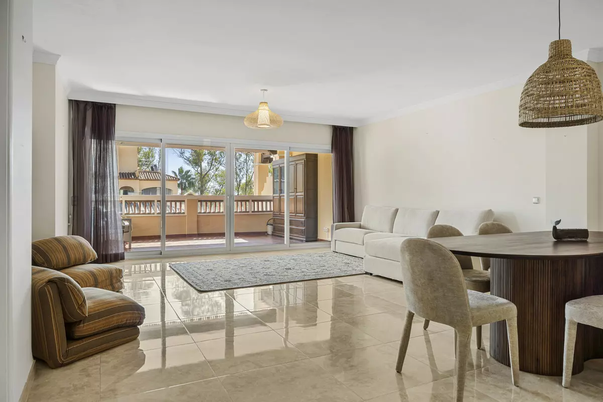 2-bedroom Apartment In Estepona, Spain (155 M²)