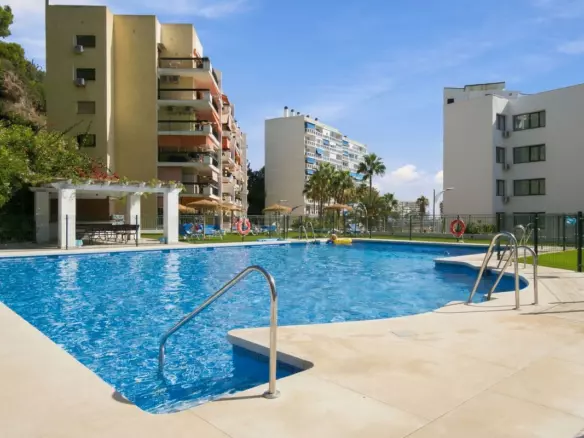 4-bedroom Apartment In Torremolinos, Spain (135 M²)