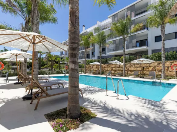 3-bedroom Apartment In Estepona, Spain (92 M²)
