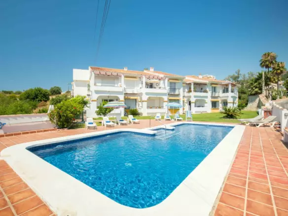 2-bedroom Apartment In Benalmádena, Spain (99 M²)