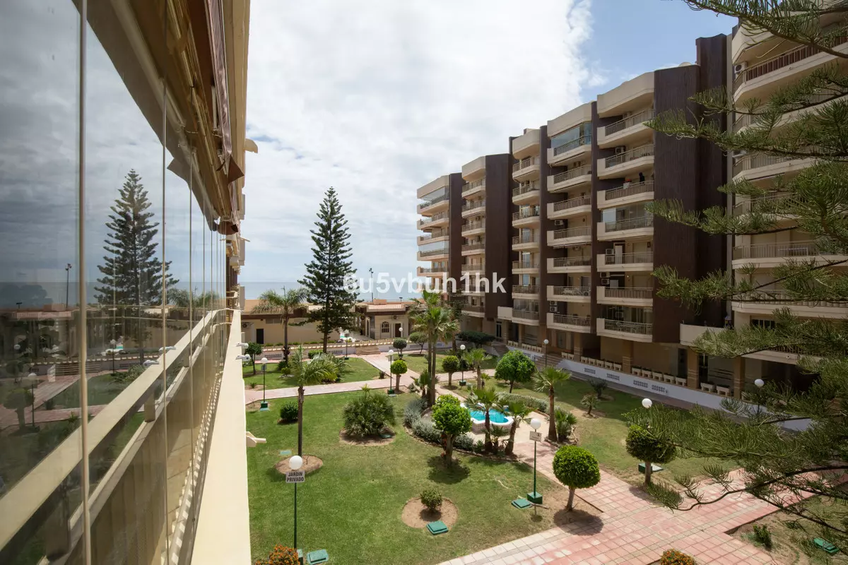 2-bedroom Apartment In Fuengirola, Spain (119 M²)