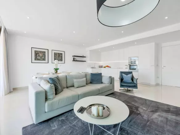 2-bedroom Apartment In Estepona, Spain (91 M²)