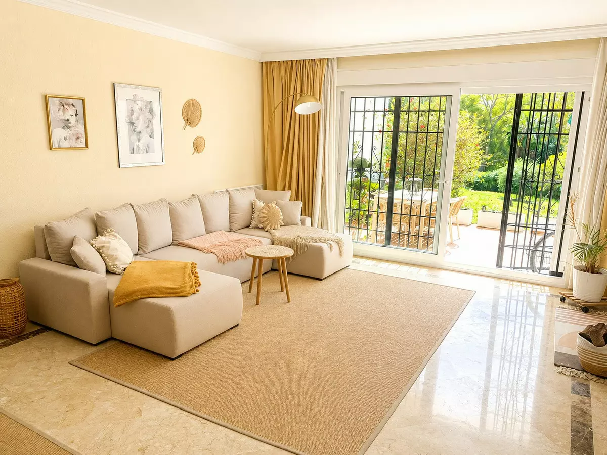 2-bedroom Villa In Estepona, Spain (140 M²)