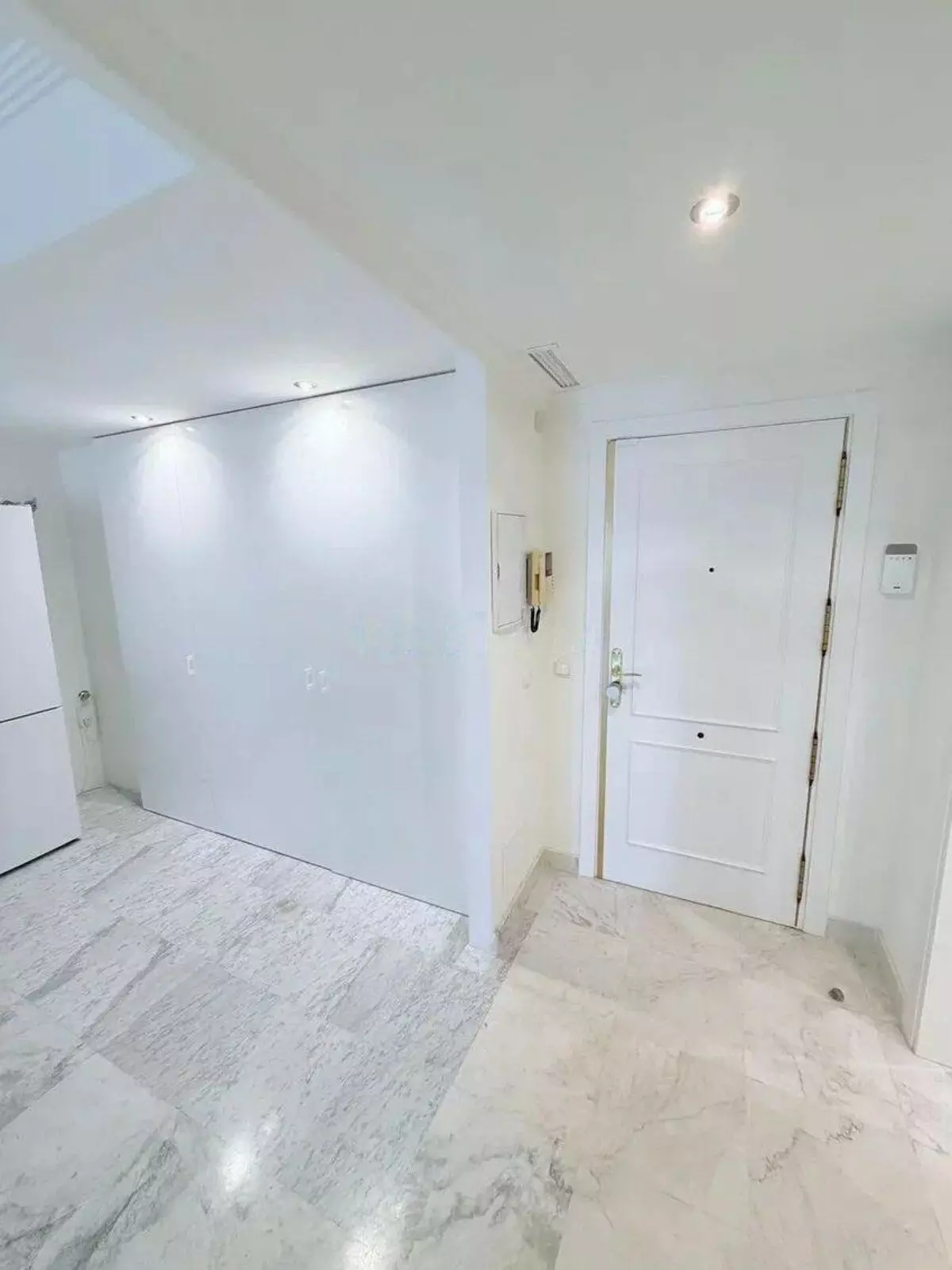 ShowFeedImage-0e3e07 1-bedroom Apartment In Marbella, Spain (60 M²)