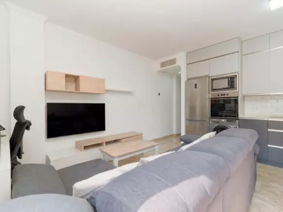 1-bedroom Apartment In Torremolinos, Spain (61 M²)