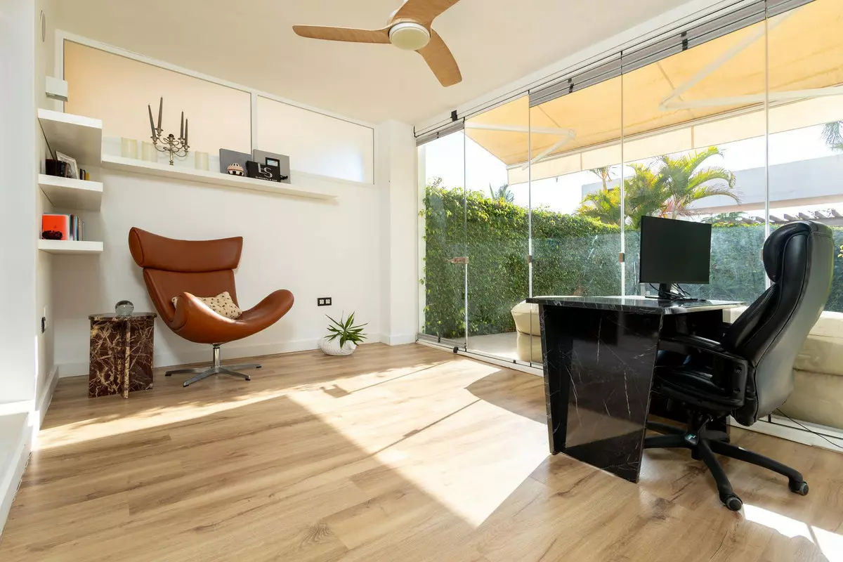 2-bedroom Apartment In Estepona, Spain (97 M²)