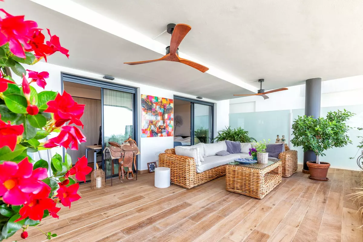 3-bedroom Apartment In Fuengirola, Spain (227 M²)