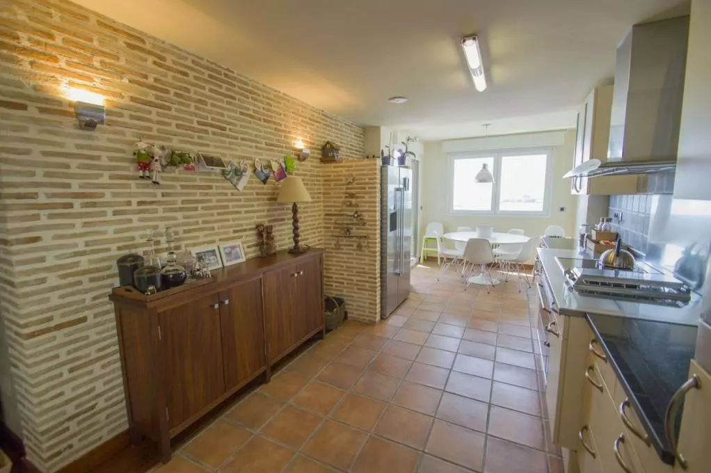 3-bedroom Apartment In Torrevieja, Spain (150 M²)