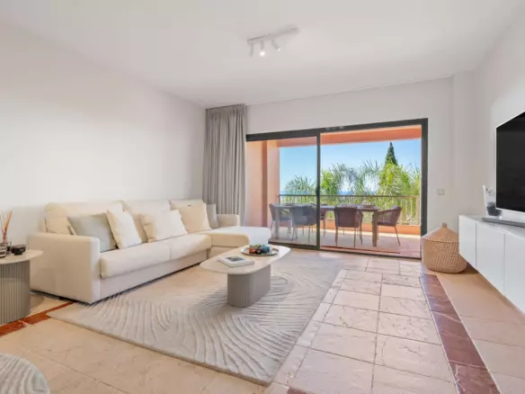 2-bedroom Apartment In Benahavis, Spain (140 M²)