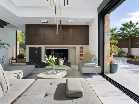 4-bedroom Villa In Orihuela, Spain (550 M²)