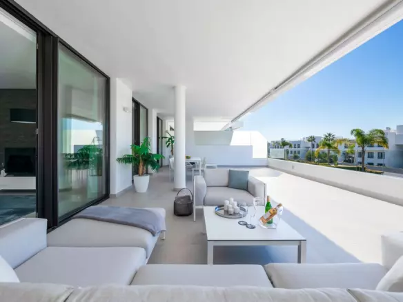 2-bedroom Apartment In Estepona, Spain (91 M²)