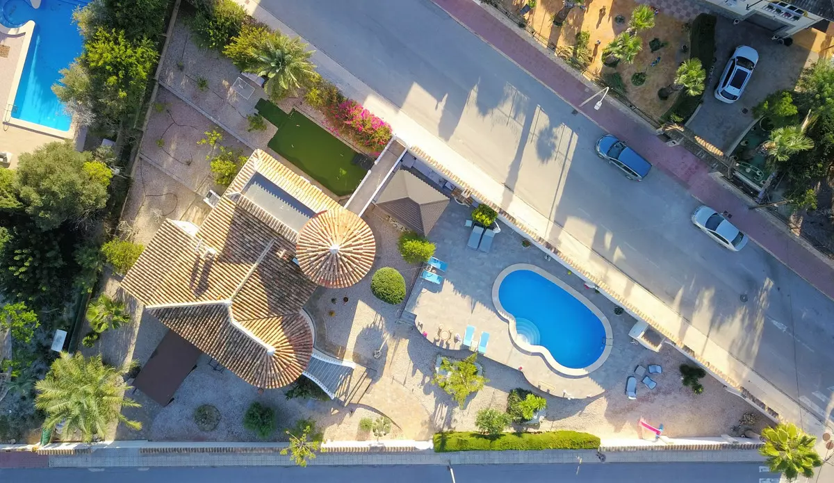 5-bedroom Villa In Algorfa, Spain (375 M²)