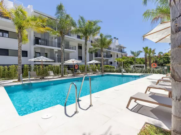 3-bedroom Apartment In Estepona, Spain (92 M²)