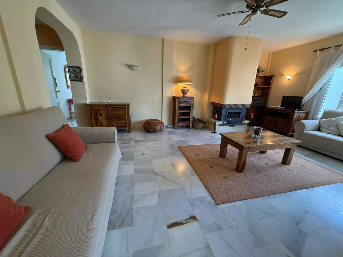2-bedroom Apartment In Marbella, Spain (91 M²)