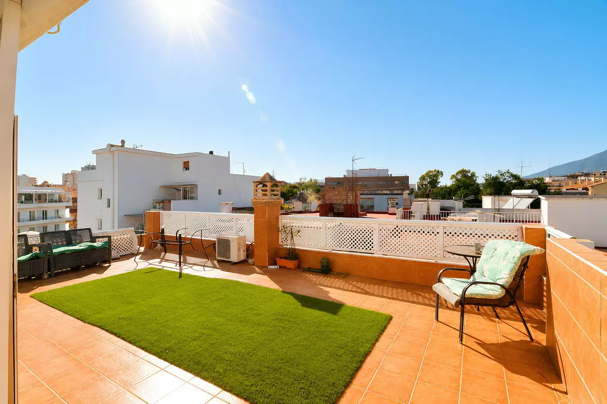 3-bedroom Apartment In Fuengirola, Spain (127 M²)