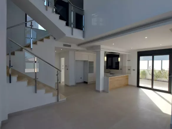 3-bedroom Town House In Orihuela, Spain (190 M²)