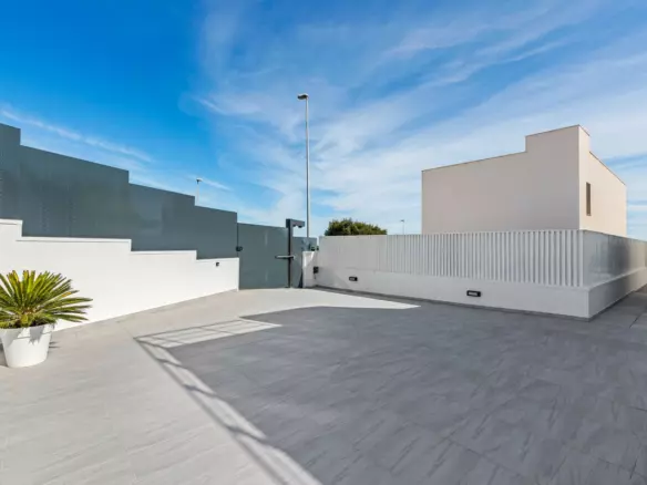 4-bedroom Villa In San Miguel De Salinas, Spain (272 M²)