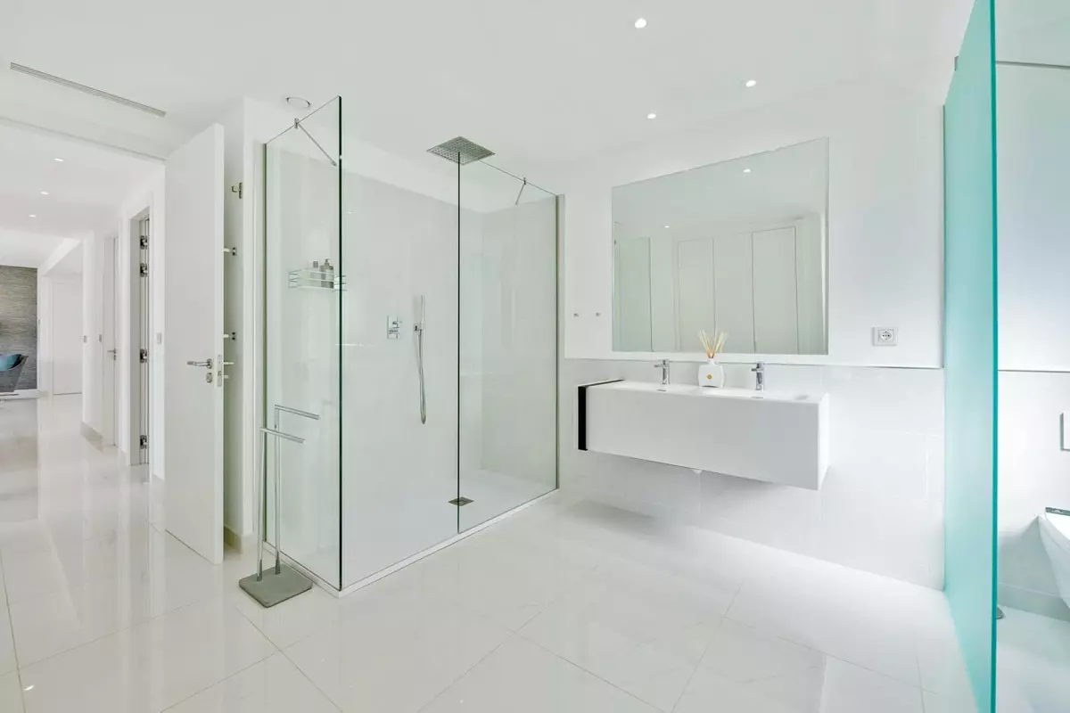 3-bedroom Apartment In Estepona, Spain (114 M²)