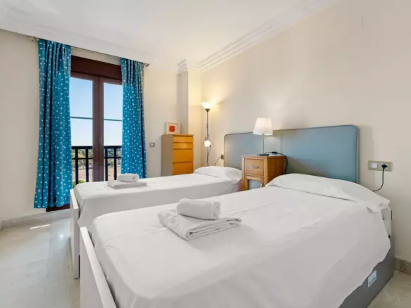 2-bedroom Apartment In Estepona, Spain (158 M²)