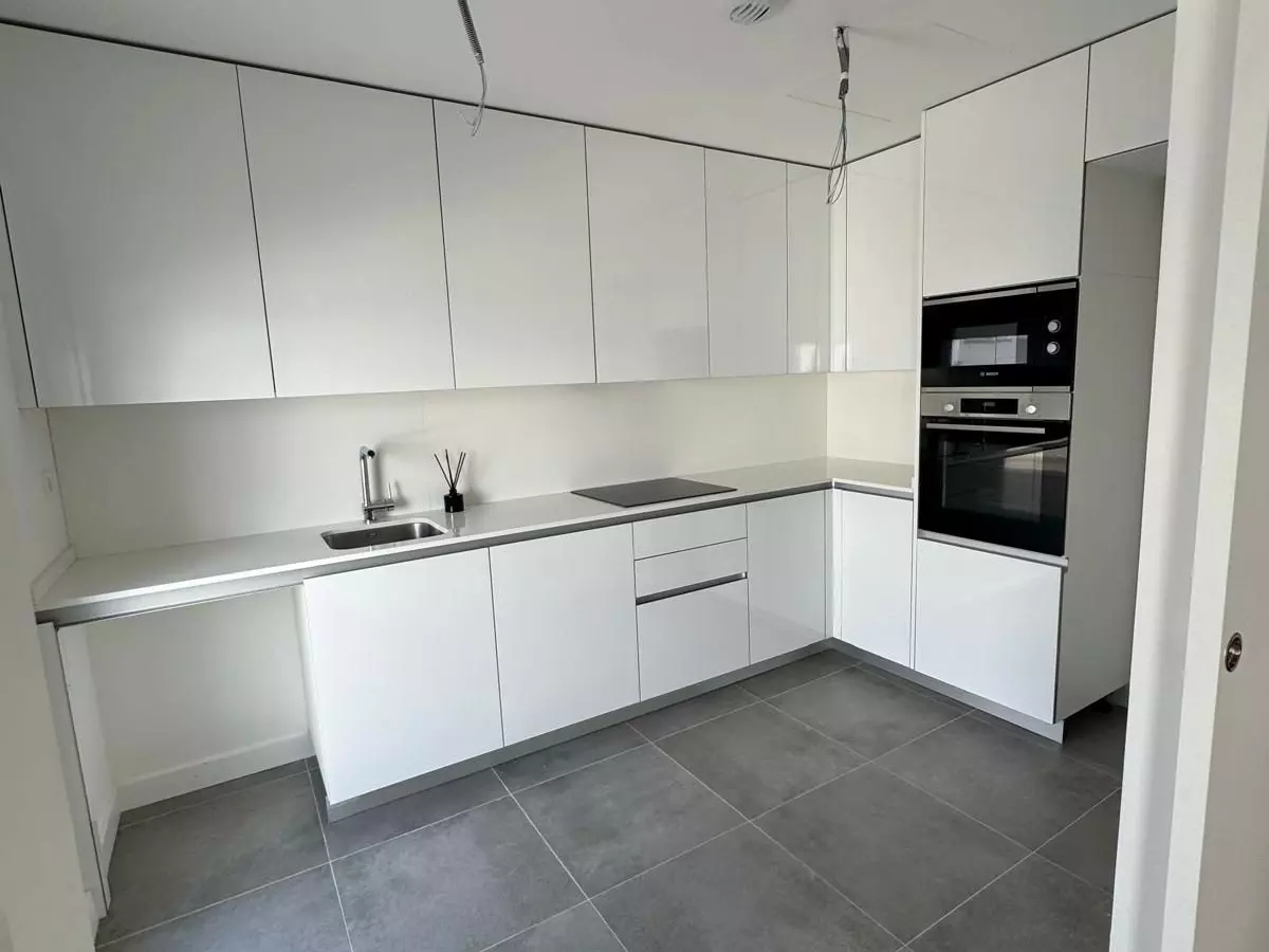 3-bedroom Apartment In Málaga, Spain (130 M²)