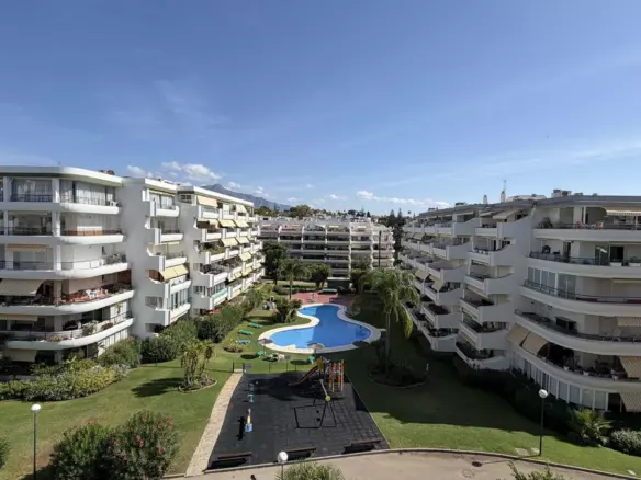 3-bedroom Apartment In Marbella, Spain (130 M²)