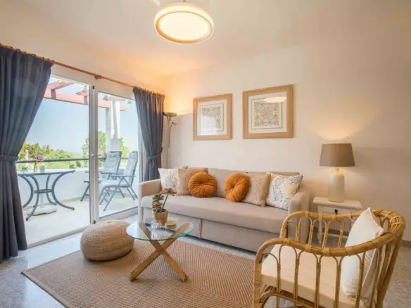 2-bedroom Apartment In Benalmádena, Spain (99 M²)