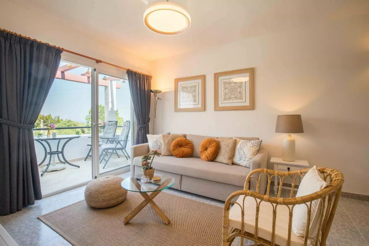 2-bedroom Apartment In Benalmádena, Spain (99 M²)