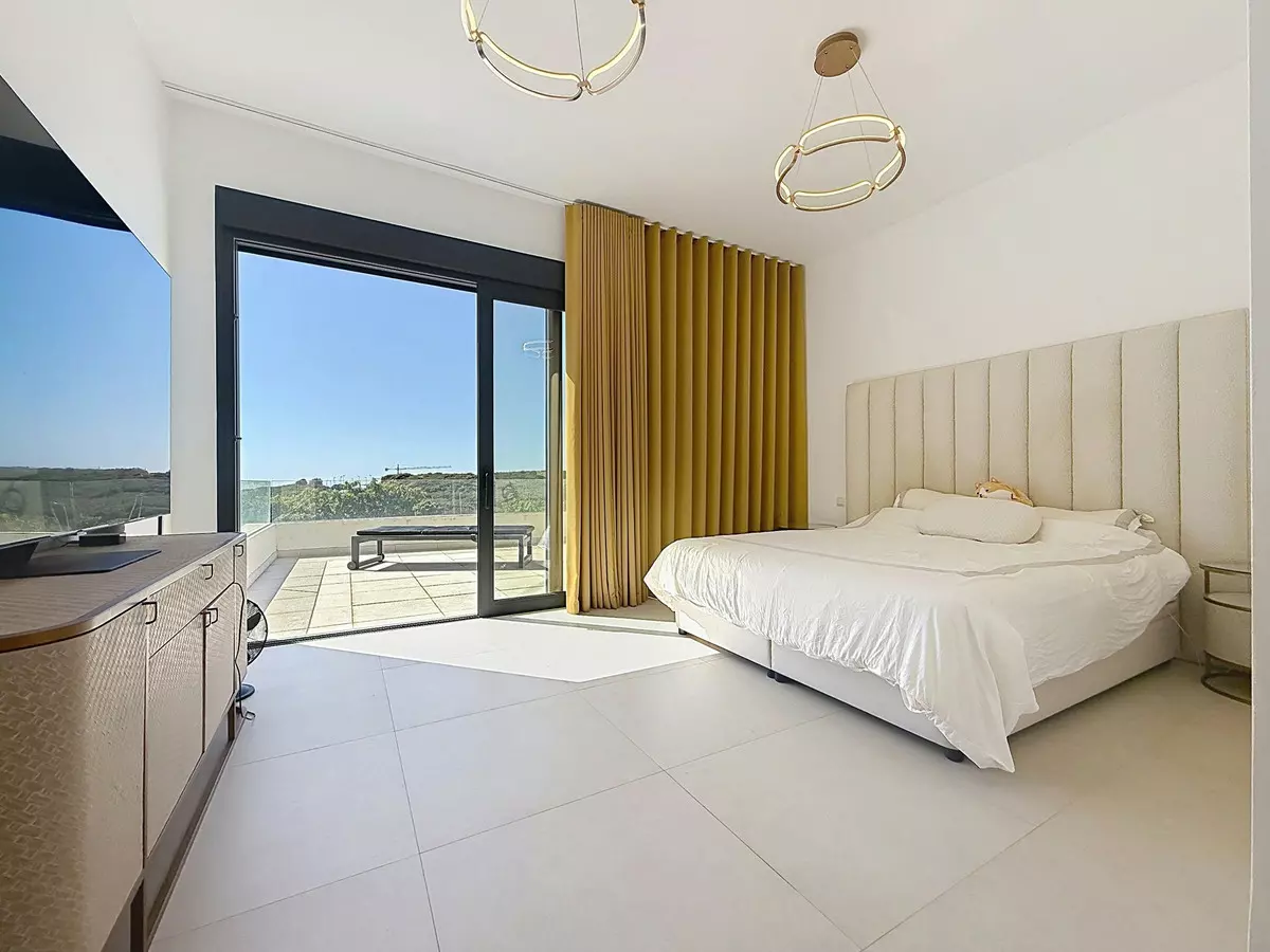 3-bedroom Apartment In Casares, Spain (184 M²)