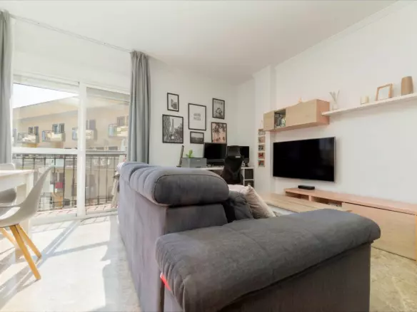 1-bedroom Apartment In Torremolinos, Spain (61 M²)