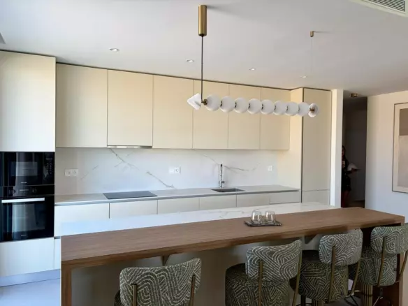 4-bedroom Apartment In Estepona, Spain (214 M²)