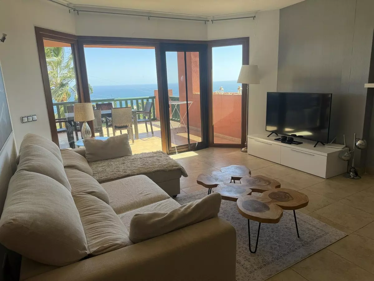 2-bedroom Apartment In Fuengirola, Spain (109 M²)