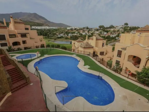 2-bedroom Apartment In Estepona, Spain (135 M²)