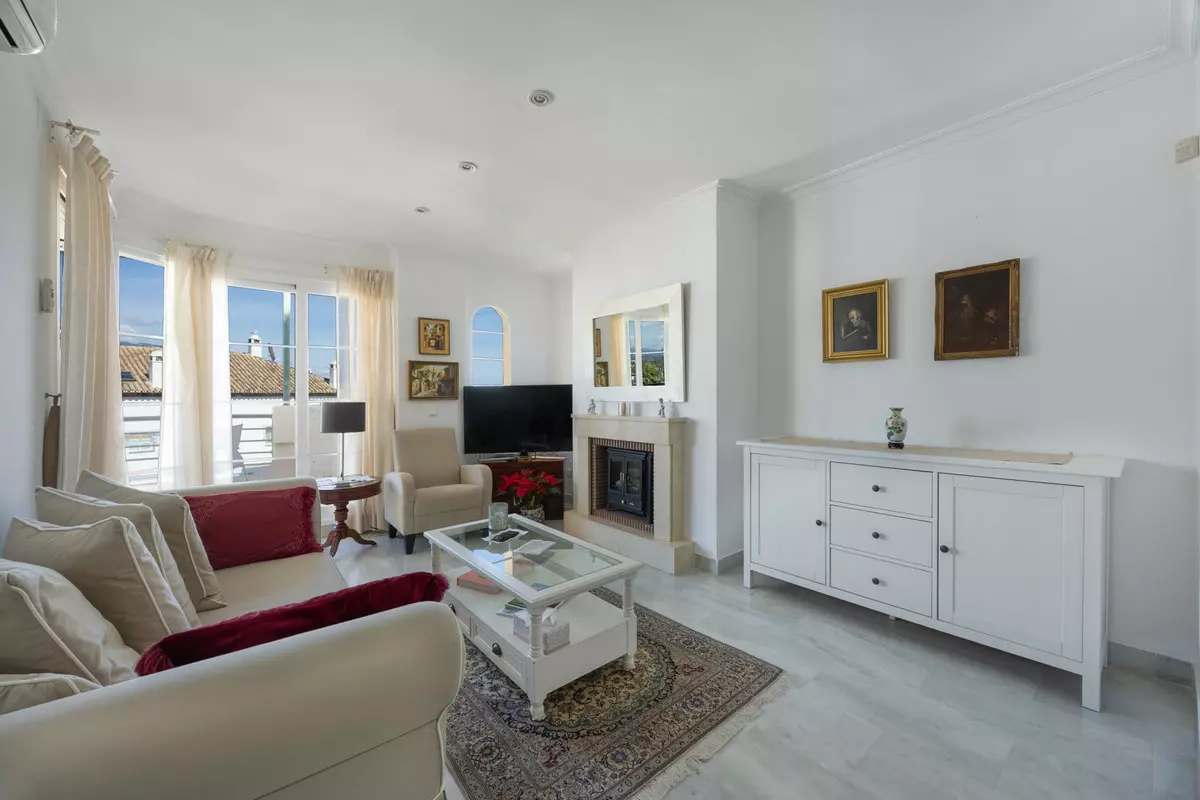 2-bedroom Apartment In Marbella, Spain (83 M²)