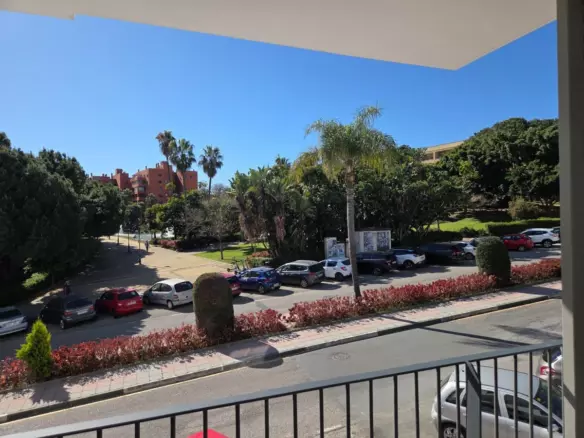 3-bedroom Apartment In Estepona, Spain (93 M²)