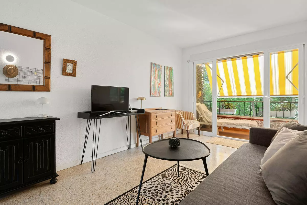 2-bedroom Apartment In Marbella, Spain (90 M²)