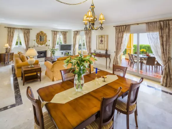 4-bedroom Villa In Marbella, Spain (404 M²)