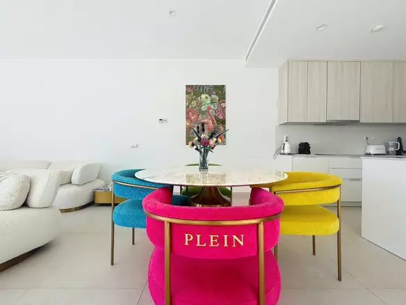 3-bedroom Apartment In Casares, Spain (184 M²)