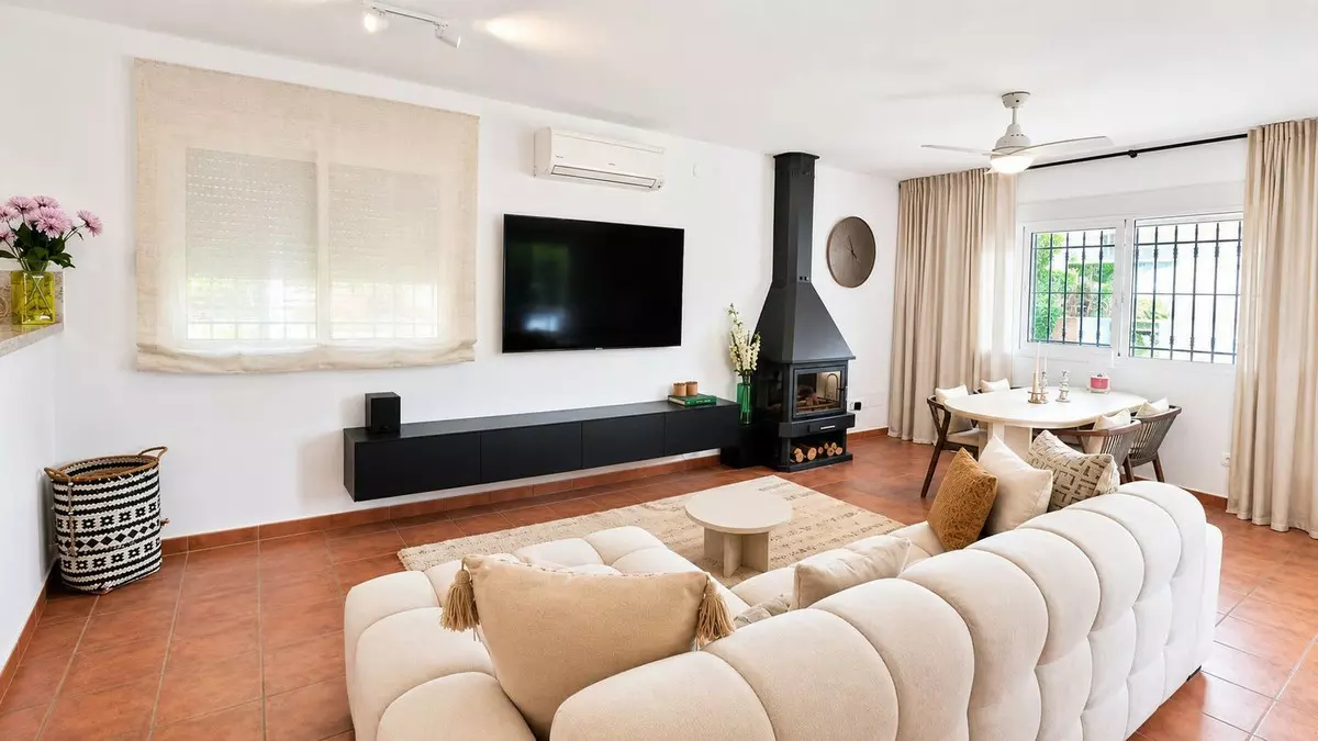 4-bedroom Villa In Mijas, Spain (203 M²)