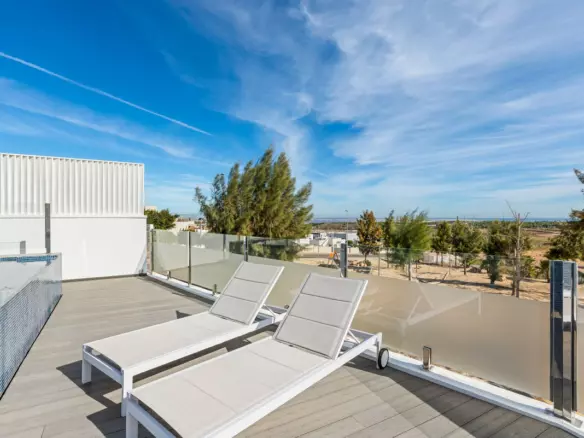 4-bedroom Villa In San Miguel De Salinas, Spain (272 M²)