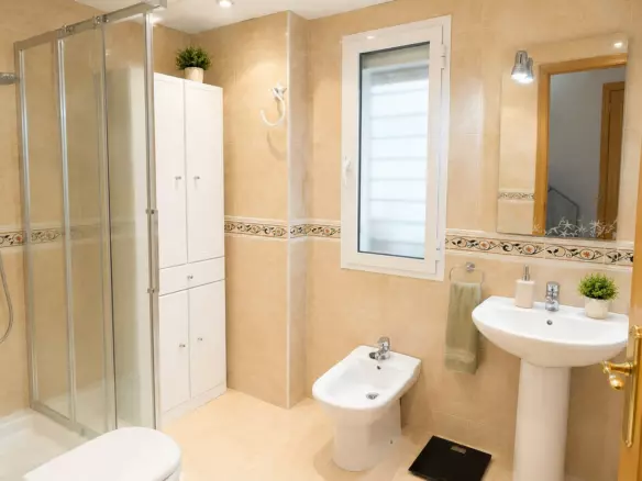 2-bedroom Apartment In Málaga, Spain (119 M²)