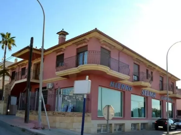 4-bedroom Villa In San Miguel De Salinas, Spain (245 M²)